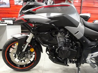 VOGE 500 DS Adventure Plata y Rojo