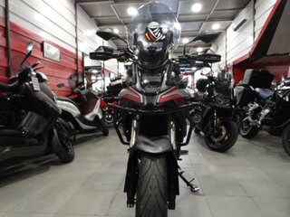 VOGE 500 DS Adventure Plata y Rojo