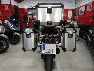 VOGE 500 DS Adventure Plata y Rojo