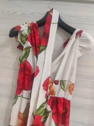 Abito lungo floreale rosso e bianco