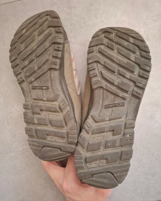 Zapatillas Quechua Trekking Marrones y Naranjas