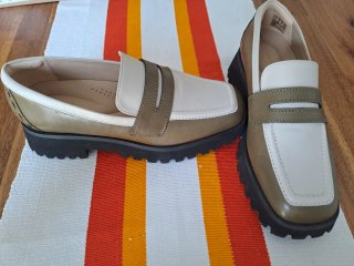 Mocasines Clarks Mujer Beige Verde oliva Talla 38