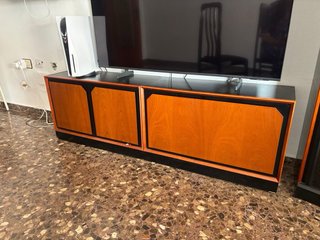 Mueble vitrina cristal y madera