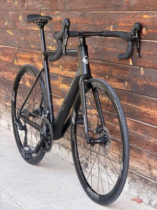 Megamo Pulse Elite Carbono  - Bici de carretera.