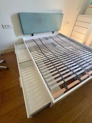 Cama doble IKEA con almacenaje