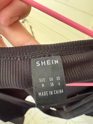 Top SHEIN negro talla única