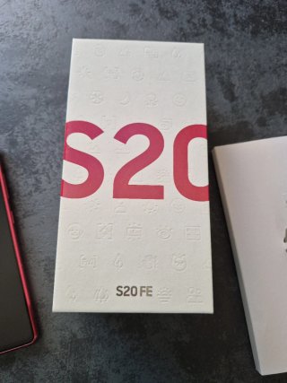 Samsung Galaxy S20 FE Rosso