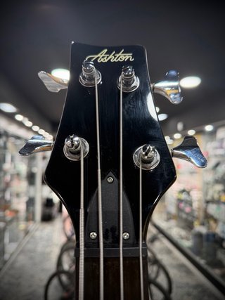 Bajo eléctrico 4 cuerdas Ashton SPAB4TRD