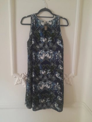 Vestido Massimo Dutti flores sin mangas T40