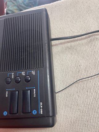Radio Reloj Digital CLR-260