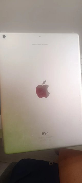 iPad Air 9,7 A1474 16GB WiFi Plata