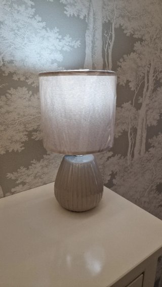 Lámpara de mesa cerámica beige gris