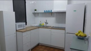 Habitación para chica trabajadora julio y agosto