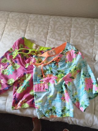 Dos Bañadores Chico Hollister Talla S y Xs