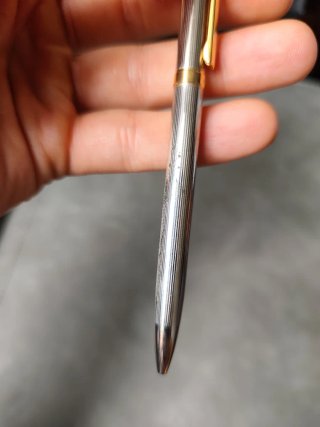 Bolígrafo Delta Plata y Oro
