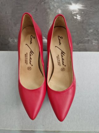 Zapatos de tacón 9cm de piel rojos nuevos