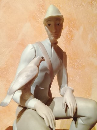 Lladro Tang Hunter Falconer. Halconero.