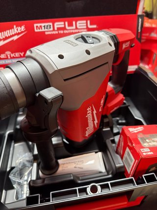 Martillo Milwaukee M18 FUEL ONE-KEY