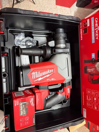 Martillo Milwaukee M18 FUEL ONE-KEY