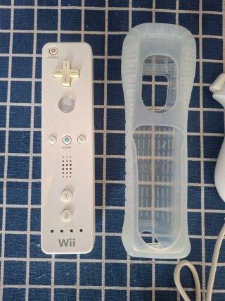 Wii ORIGINAL MANDO +NUNCHUK +FUNDA OFICIAL