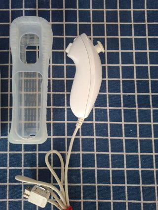 Wii ORIGINAL MANDO +NUNCHUK +FUNDA OFICIAL