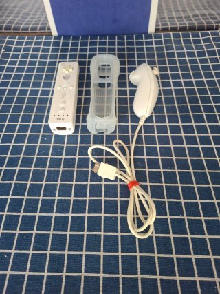 Wii ORIGINAL MANDO +NUNCHUK +FUNDA OFICIAL