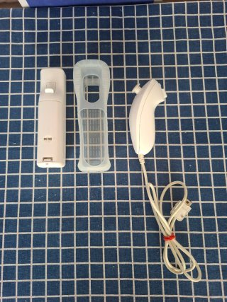 Wii ORIGINAL MANDO +NUNCHUK +FUNDA OFICIAL