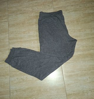 T44, H&M, Pantalón estilo deportivo con cordón