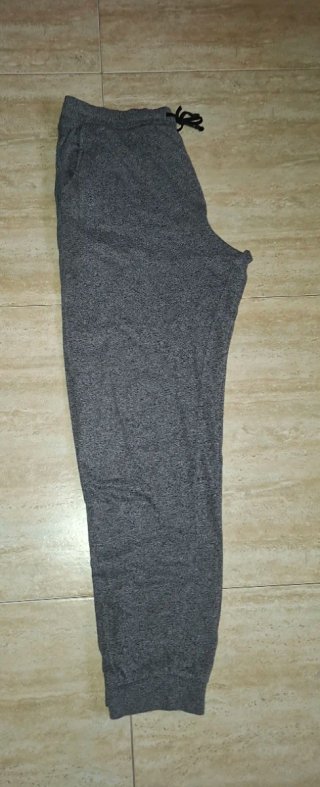 T44, H&M, Pantalón estilo deportivo con cordón