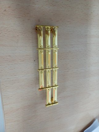 Pasador de medallas diario