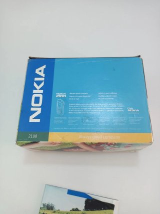 Scatola Nokia 2100 con istruzioni