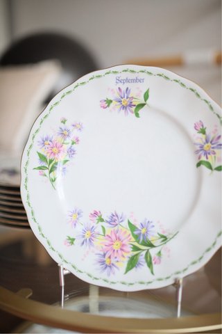 Royal Fine Porcelain Vajilla Floral