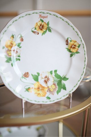 Royal Fine Porcelain Vajilla Floral