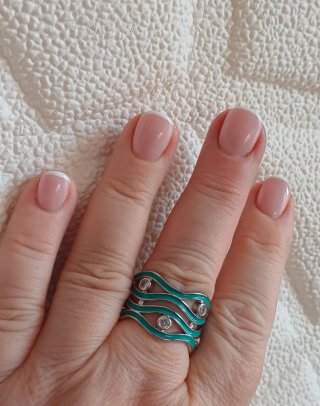 Anello bijotteria smalto e zirconi