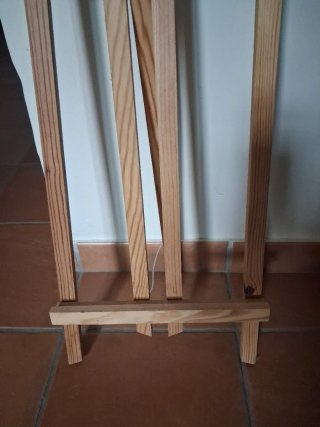Caballete de madera para pintar