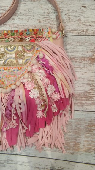 Bolso Boho Chic Hecho a Mano