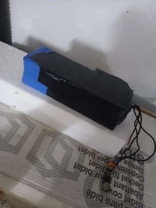 Batería externa patinete eléctrico