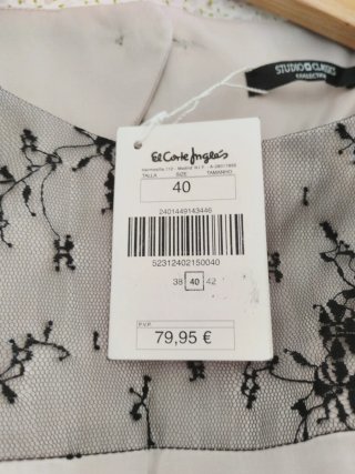 Vestido de fiesta beige y negro