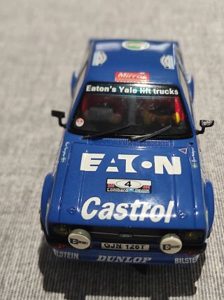 FORD ESCORT MKII "EATON" SCALEXTRIC CON CHASIS 3D