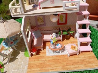 Casita de muñecas rosa
