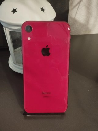 iPhone XR Rojo, buen estado general ,