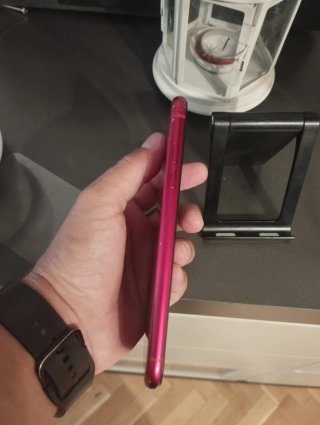 iPhone XR Rojo, buen estado general ,