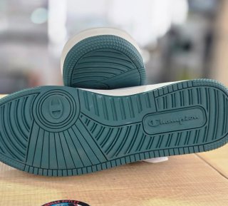 Zapatillas Champion Blancas y Verdes