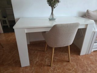 Mesa comedor blanca 120x75 cm seminueva