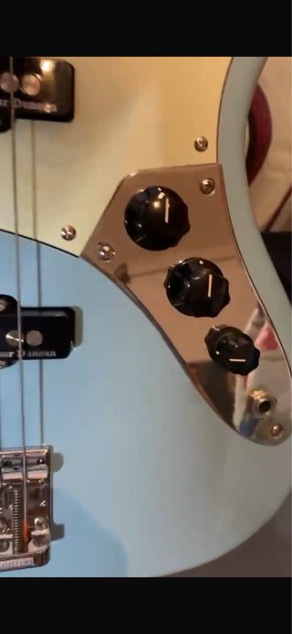 Oferta guitarra y bajo electrico