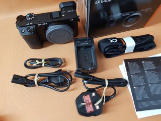 Sony Alpha 6400 Mirrorless 4K 24.2MP