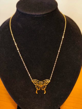Colgante mariposa dorada de acero