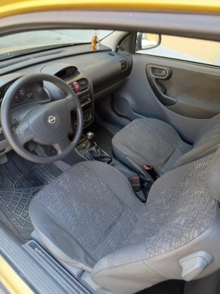 Opel Corsa 2000