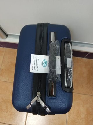 Maleta  Nueva + Neceser