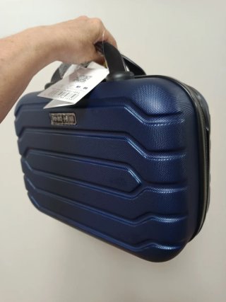 Maleta  Nueva + Neceser